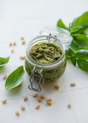 Green basil pesto