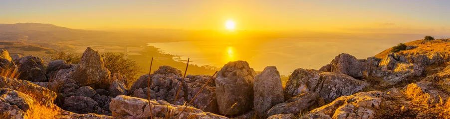 Foto op Canvas Zonsopgangpanorama van het Meer van Galilea, vanaf de berg Arbel © RnDmS