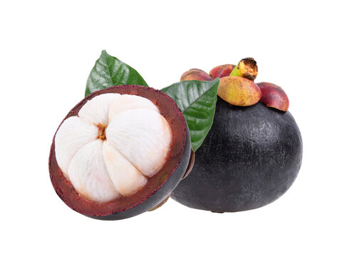 Close-up mangosteen isolated on transparent png