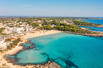 Spiaggia Montedarena, Marina di Pulsano, Taranto, Puglia, Salento, vista dal drone