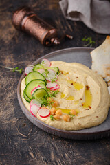 Hummus from chickpeas and pita bread.