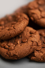 Cacao cookies with chocolate pieces