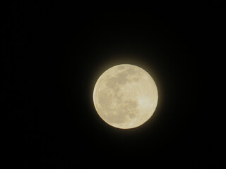 Full Moon in near plan