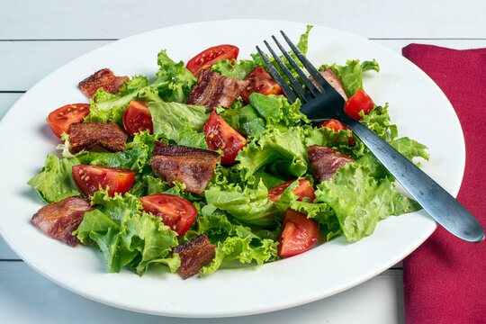 bacon lettuce and omato  salad