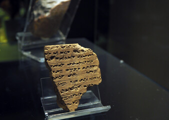 Assyrian cuneiform clay tablets from Kultepe that exhibited at Anatolian Civilizations Museum in Ankara, Türkiye. - obrazy, fototapety, plakaty
