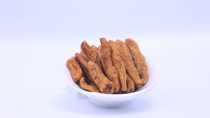 Snacks made from bananas. It is a baked fruit.