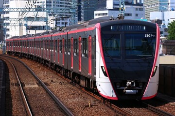 通勤電車 都営浅草線5500形