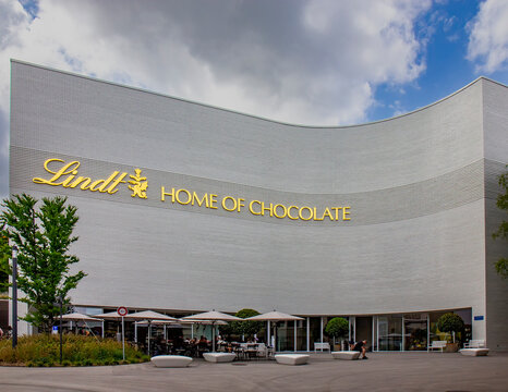 Logo of Swiss chocolatier and confectionery company Lindt on Lindt factory in Zurich, Swiss