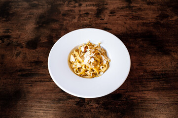 food, pasta, meal, dinner, dish, tomato, plate, cuisine, healthy, lunch, italian, gourmet, sauce, delicious, fresh, white, cheese, tasty, spaghetti, restaurant, chicken, Tagiatelle