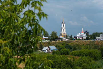 Fototapeta na wymiar The ancient town of Suzdal. The place is popular for tourists with a large number of churches and attractions. The Golden Ring of Russia