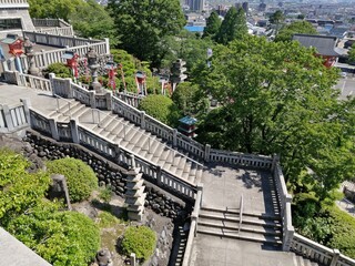 成田山名古屋別院の階段