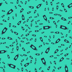 Black Bottle of water icon isolated seamless pattern on green background. Soda aqua drink sign. Vector