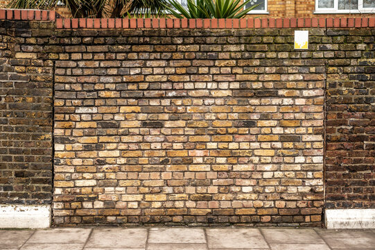 reb brown brick wall background