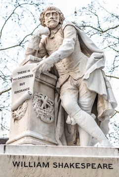 The Statue Of William Shakespeare, Sculpted By Giovanni Fontana