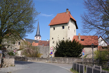 Fototapeta na wymiar Erlacher Tor in Sulzfeld am Main