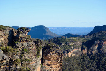 Fototapeta na wymiar A view of the Blue Mountains from Cahills Lookout
