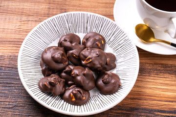 ピーナッツチョコ