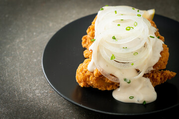 Snow Onion Chicken or Fried Chicken with Creamy Onions Sauce