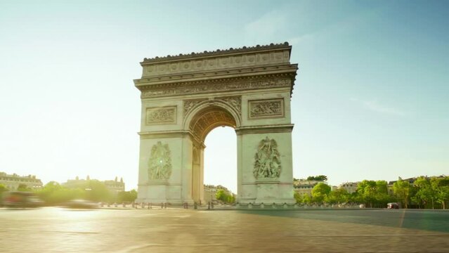 hyper lapse Triumphal Arch at sunrise, Paris, France