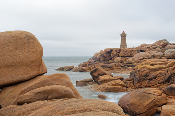 côte de granit rose - ploumanach proche perros guirec