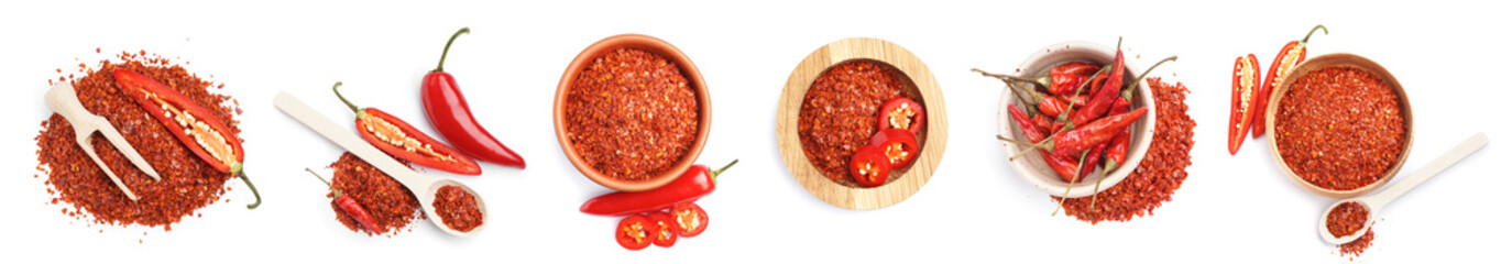 Collectie van rode chili vlokken op witte achtergrond, bovenaanzicht
