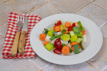 mélange de légumes crus pour soupe