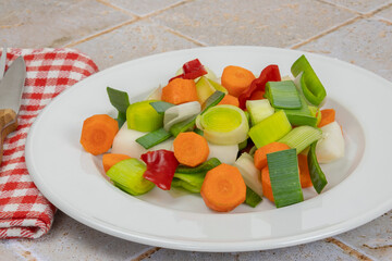 mélange de légumes crus pour soupe