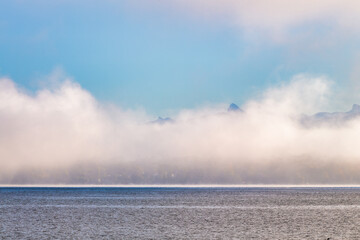 temps brumeux sur le lac Léman