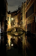 Obraz na płótnie Canvas Bridge in Venice!