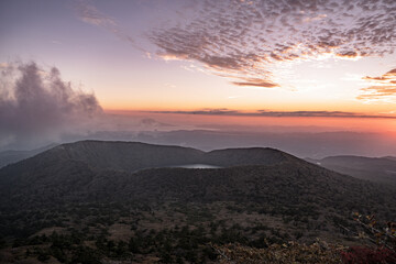 韓国岳から見る夕焼けと大浪池