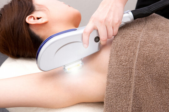 エステ・脇の脱毛・マッサージ