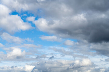 Obraz premium Silvery cloudy sky. Clouds in the blue sky