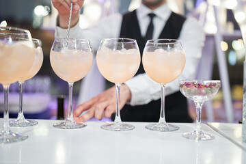 glasses of champagne