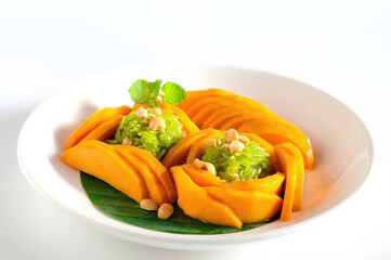 ripe mango-sticky rice eating season In Thailand, dishes are arranged beautifully.
