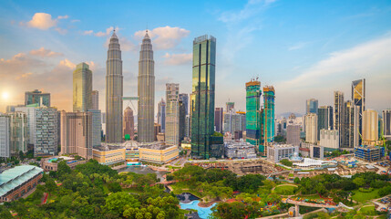 Fototapeta premium Downtown Kuala Lumpur city skyline, cityscape of Malaysia