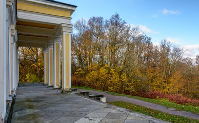 Types of Sergeevka park and the former Leuchtenberg Palace near Peterhof.