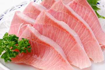 よく脂がのったブリの刺身