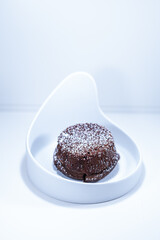 coulant volcan cake melted chocolate white elegant plate