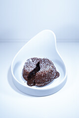 coulant volcan cake melted chocolate white elegant plate