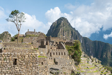 Fototapeta na wymiar panoramic views of machu picchu ruins, peru