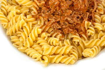 Fussilli mit Soße Bologneser Art