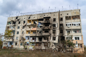 War in Ukraine. 2022 Russian invasion of Ukraine. An apartment building destroyed by shelling....