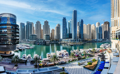 Dubai marina promenade in UAE - obrazy, fototapety, plakaty