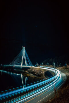 Traffic on the bridge at Night
