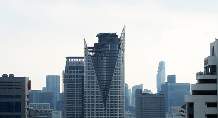 Fototapeta na wymiar Cityscape in bangkok metropolis skyline panorama.