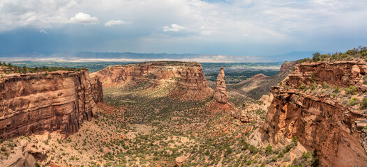 Fototapeta na wymiar Colorado National Monument in Grand Junction, Colorado- Independence Monument view 