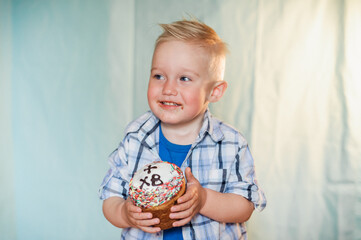 child eating cake