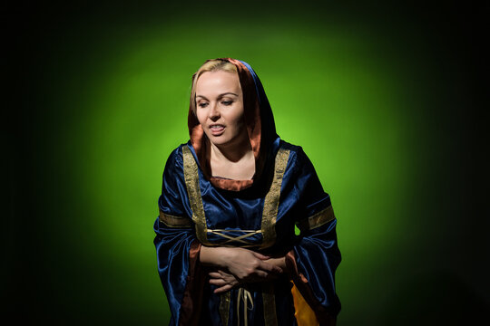 the fortune-teller became ill she wants to vomit she holds on to her stomach