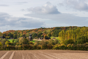 Schleswig-Holsteinische Landschaft an einem sonnigen Oktobertag