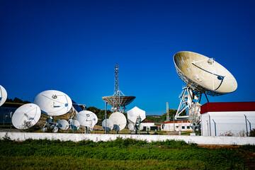 Earth based astronomical radio telescope
